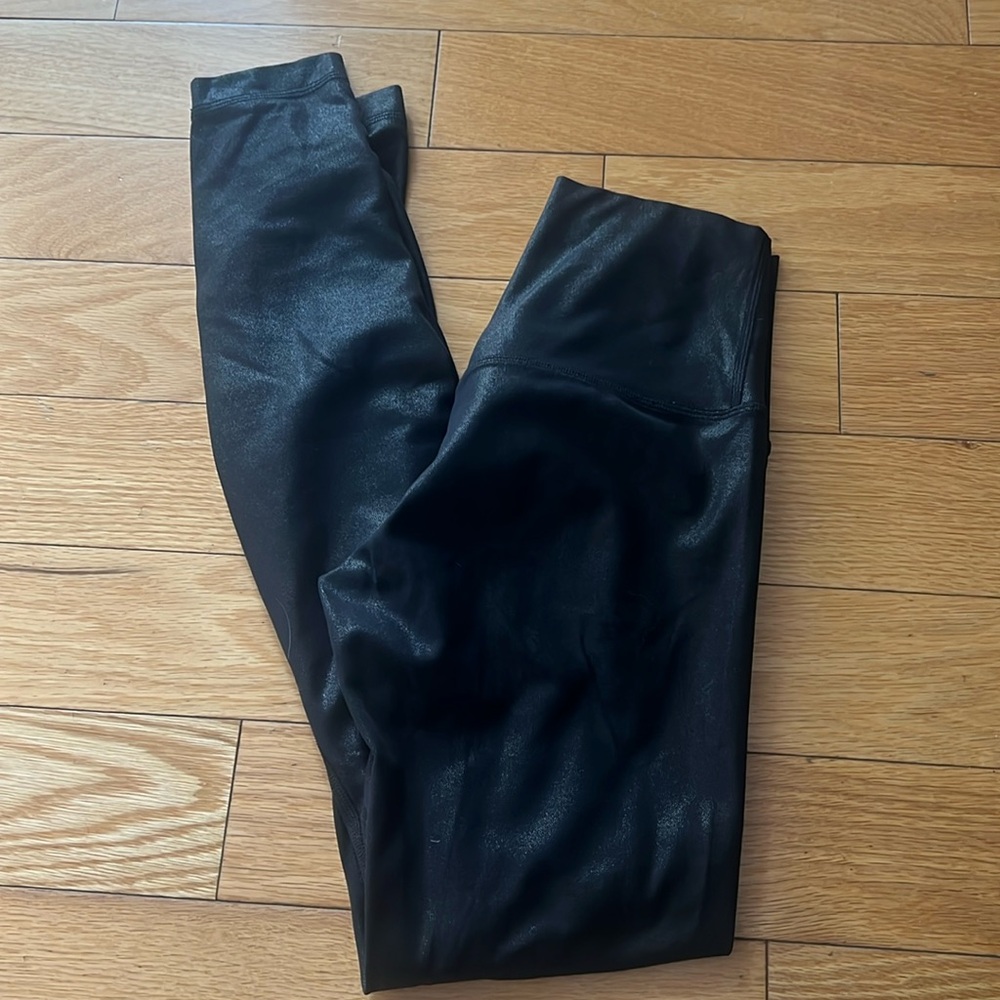 Glitter, Lululemon align pants